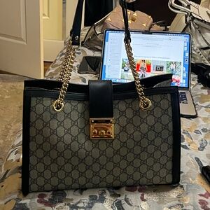 Gucci Padlock Medium - NWOT